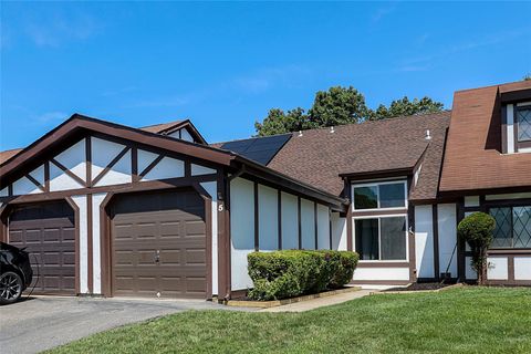 Photo of 5 Amesworth Court, Middle Island, NY 11953 (MLS # 897071)