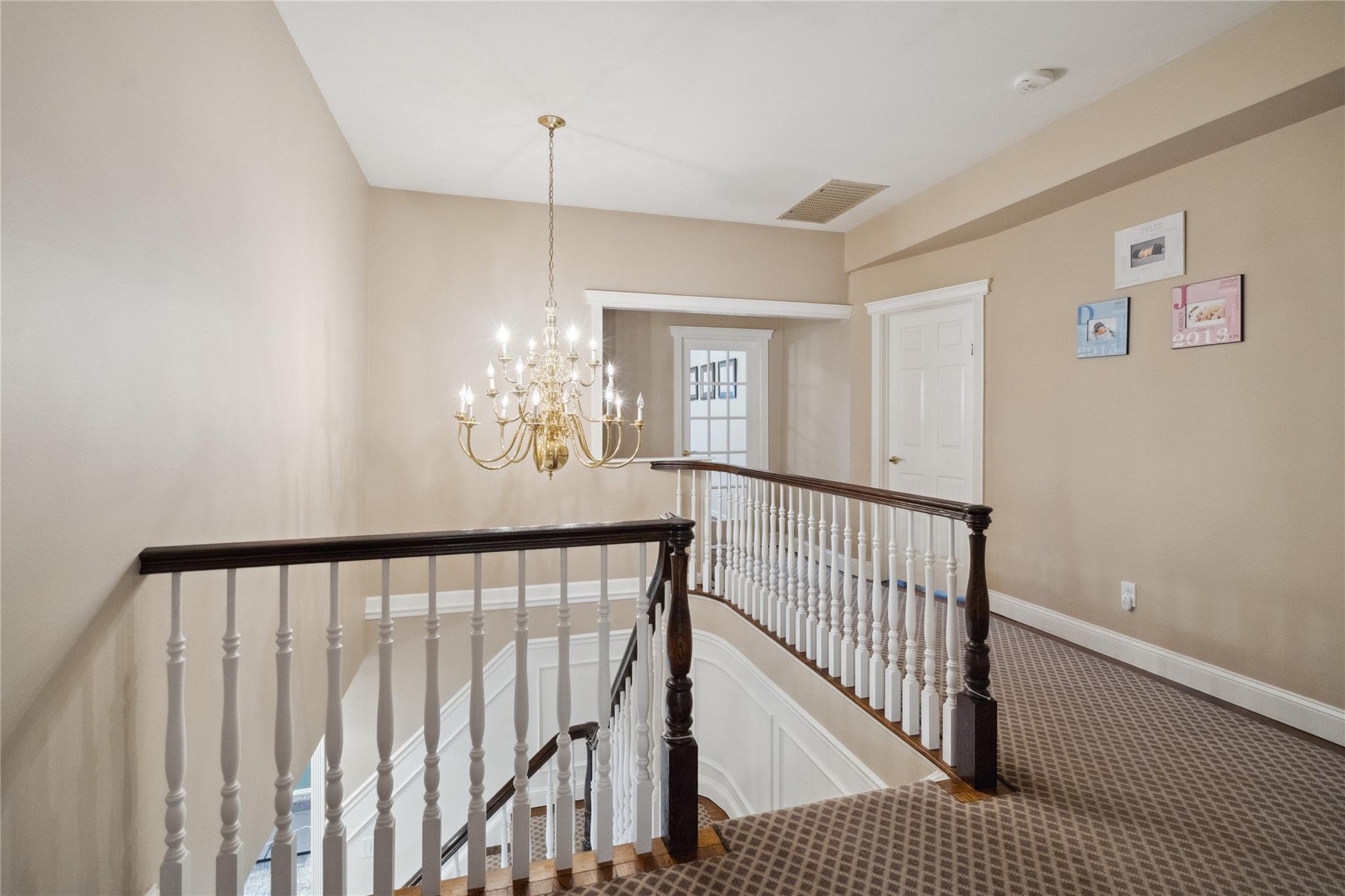 9 Suncrest Drive, Dix Hills, New York image 12