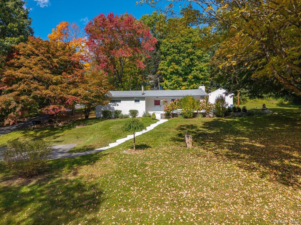 Photo of 18 Blueberry Hill Road, Mahopac, NY 10541 (MLS # 1041553)