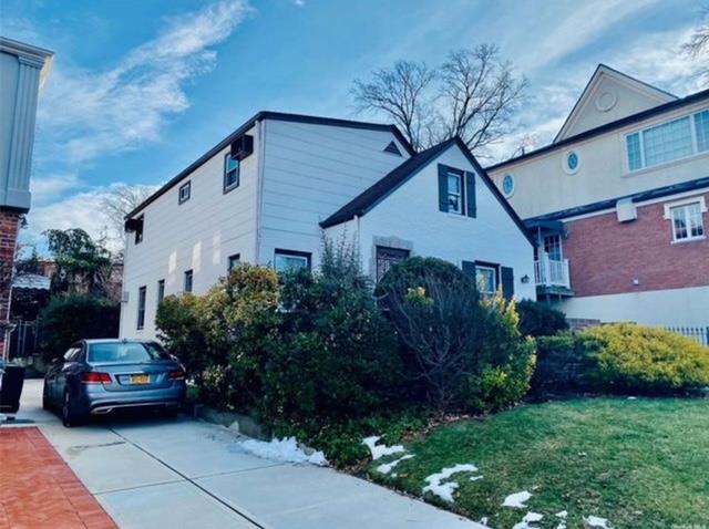 Rental Property at Chevy Chase Street, Jamaica, Queens, NY - Bedrooms: 4 
Bathrooms: 3 
Rooms: 7  - $4,800 MO.