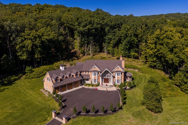 ADDRESS PRIVATE, COMPO, CT  - Image 9c1ddd4a220f253a4efb60ab76c2990f/2120125154