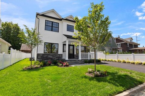 Homes For Sale - 51 Willis Avenue<br/> Syosset, NY 11791
