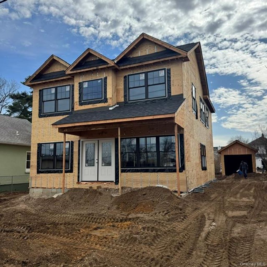 Photo of 51 Willis Avenue, Syosset, NY 11791 (MLS # 966235)