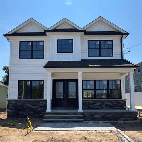 Homes For Sale - 51 Willis Avenue<br/> Syosset, NY 11791