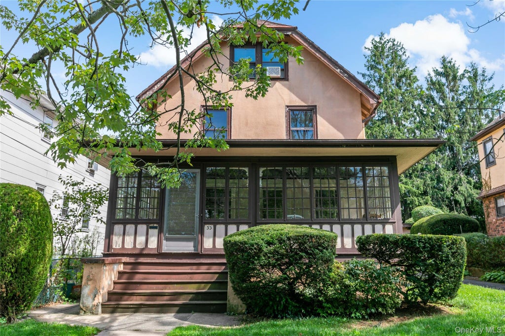 Photo of 33 Melrose Avenue, Mount Vernon, NY 10552 (MLS # 1041365)