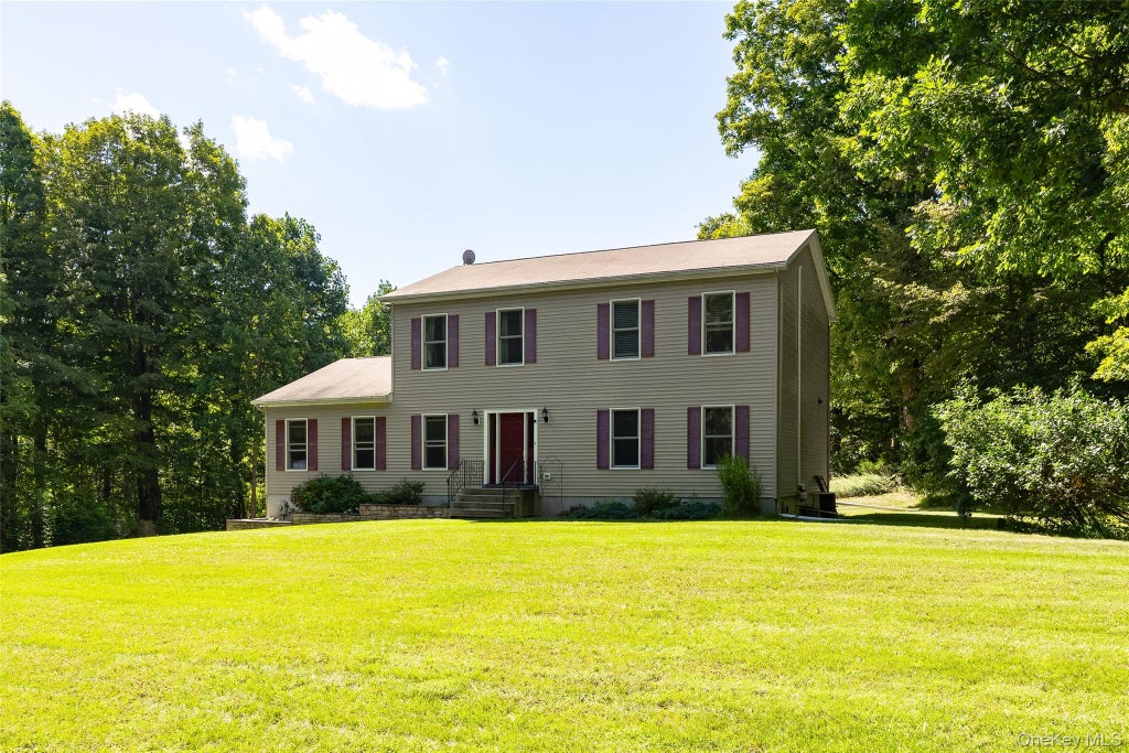Photo of 29 Balsam Road, Hyde Park, NY 12538 (MLS # 1050914)