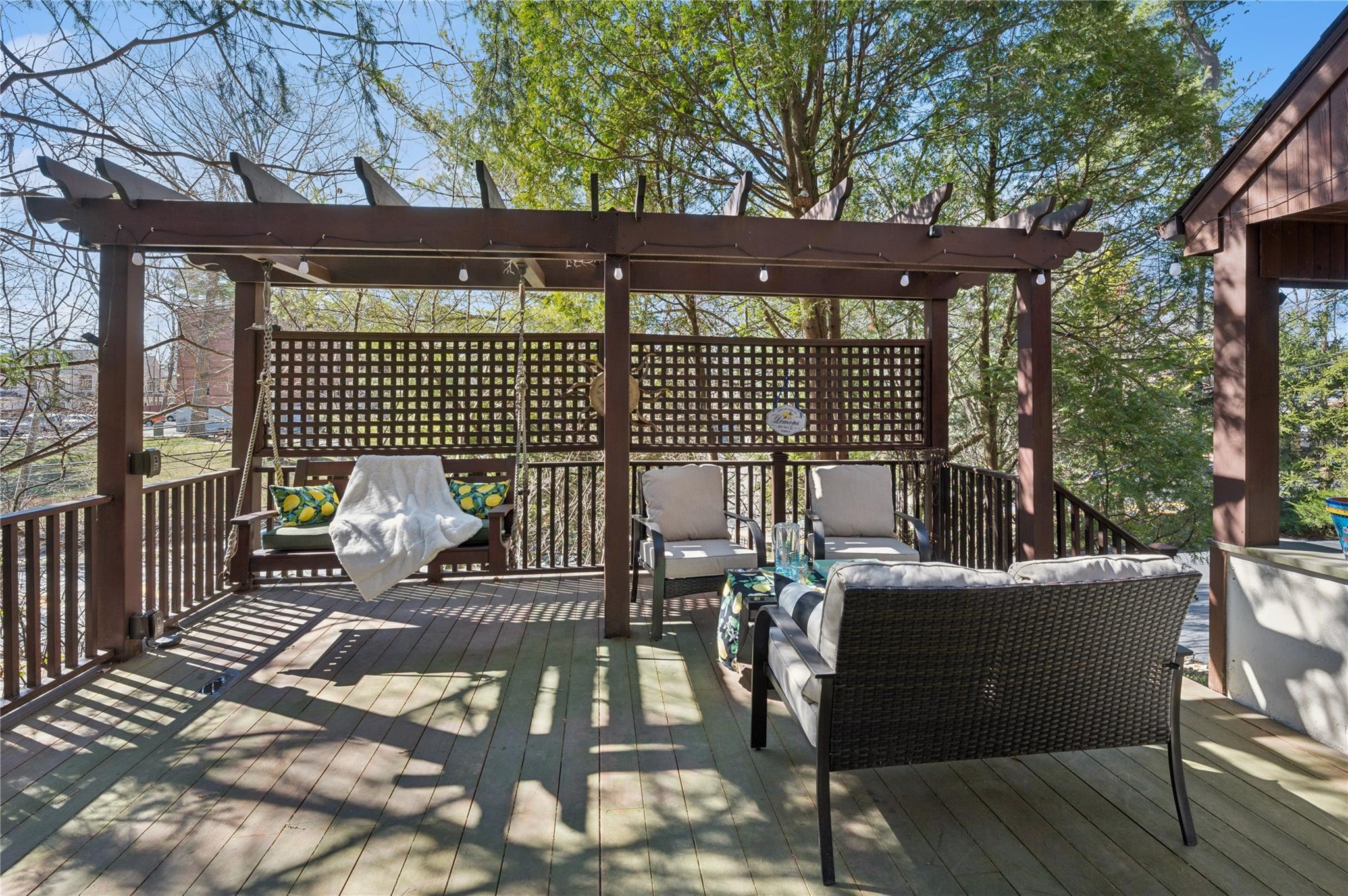 11 Sycamore Lane, Irvington, New York image 29