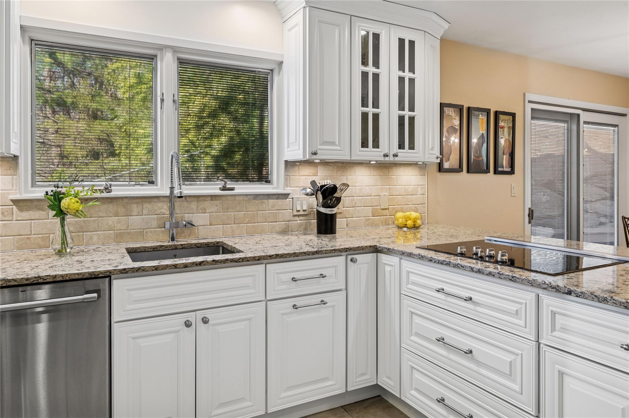 11 Sycamore Lane, Irvington, New York image 13