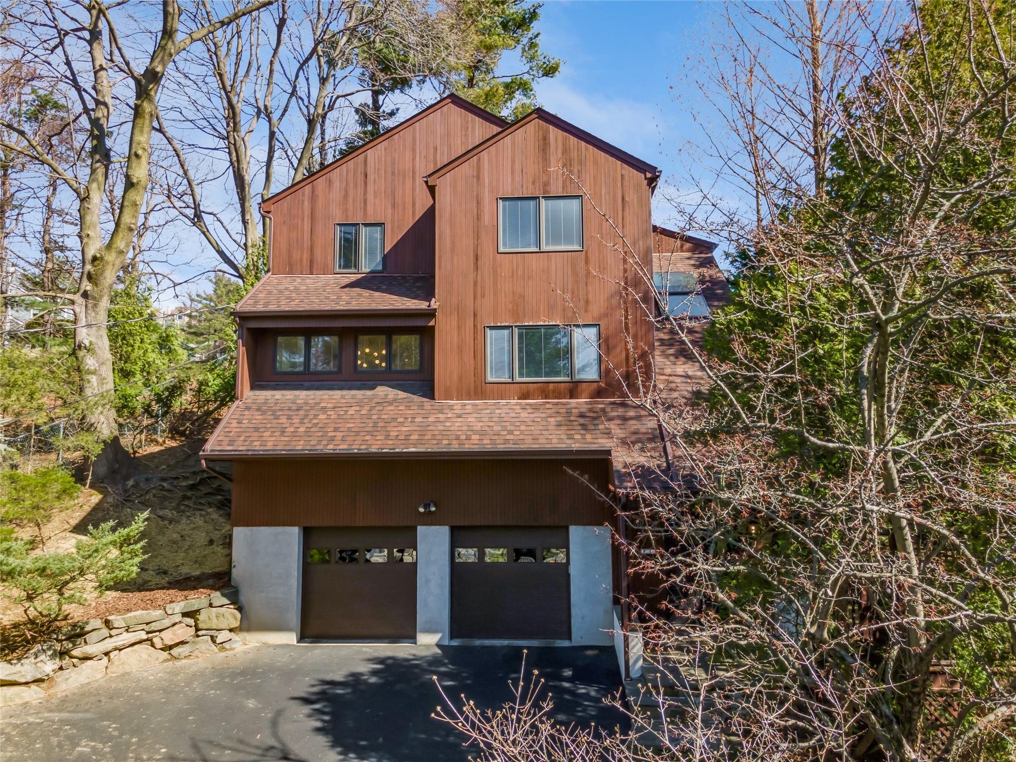 11 Sycamore Lane, Irvington, New York image 1
