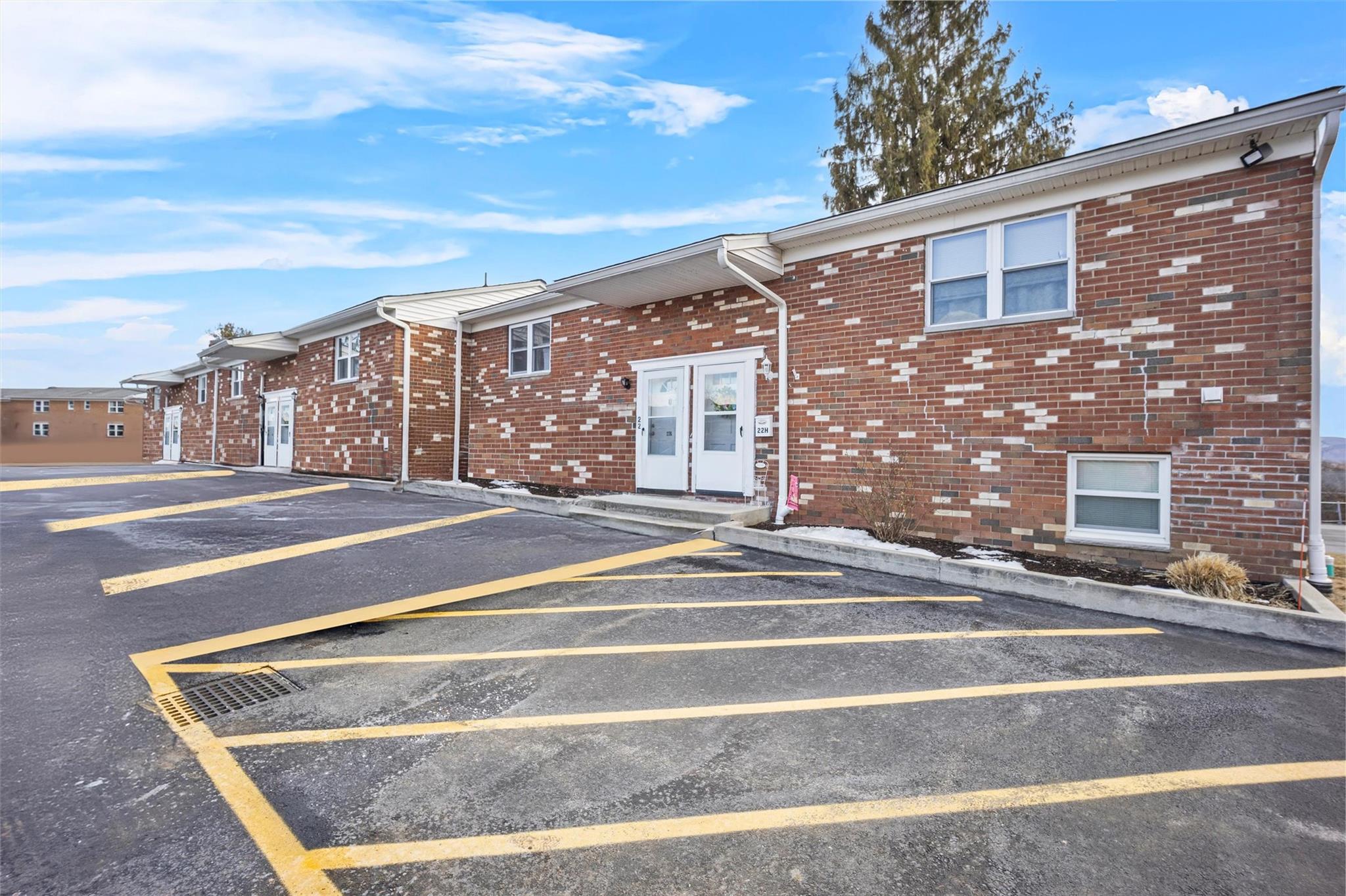 22 Alpine Drive #G, Wappingers Falls, New York image 2