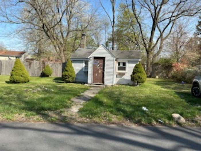 Excelsior Avenue, Middletown, New York - 1 Bedrooms  
1 Bathrooms  
3 Rooms - 