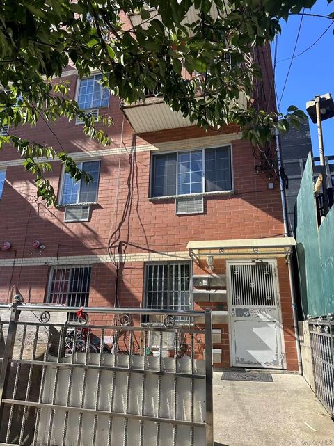 11239 38th Avenue Corona NY 11368