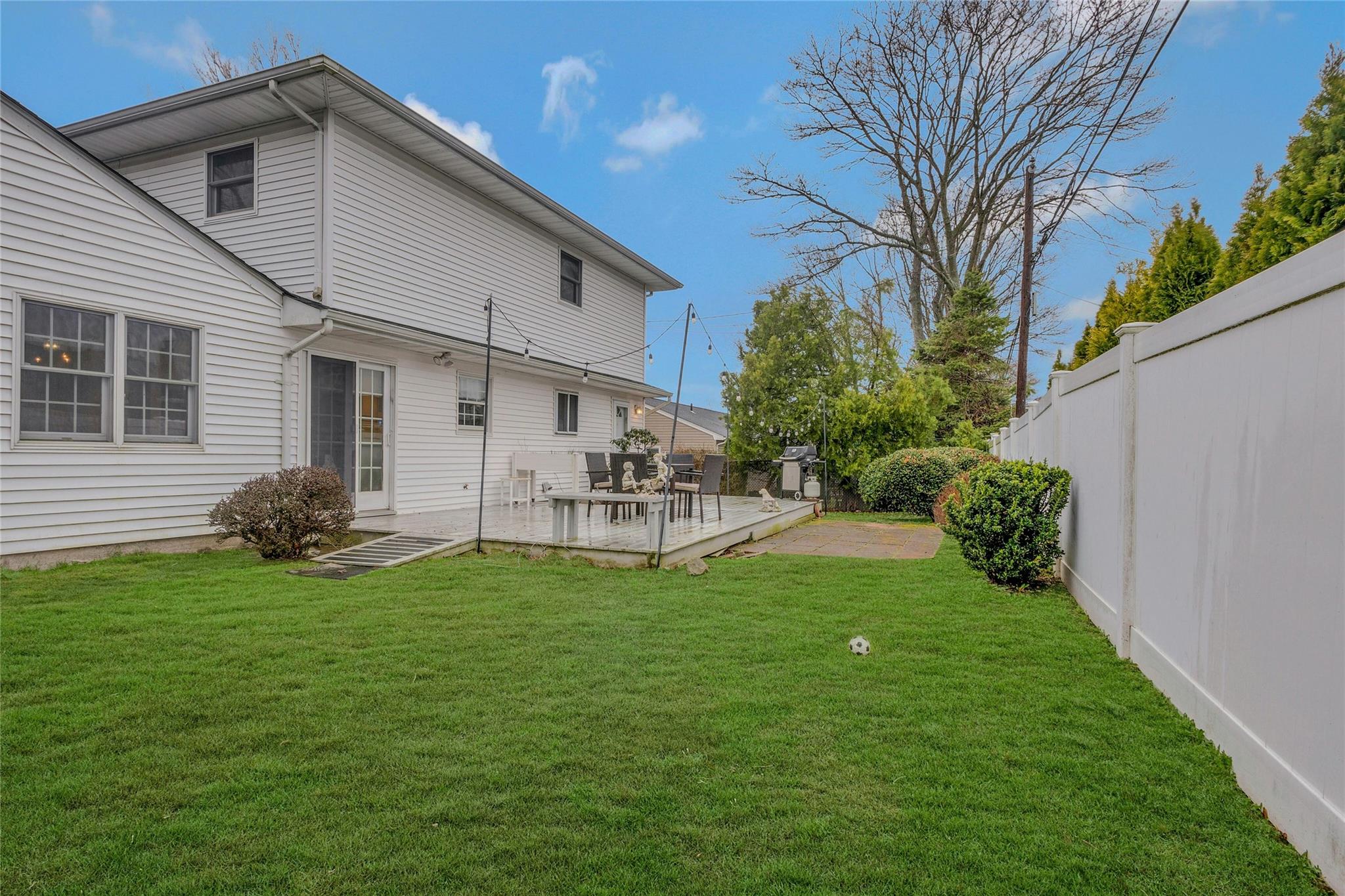 31 Clymer Street, Port Jefferson Station, New York image 33