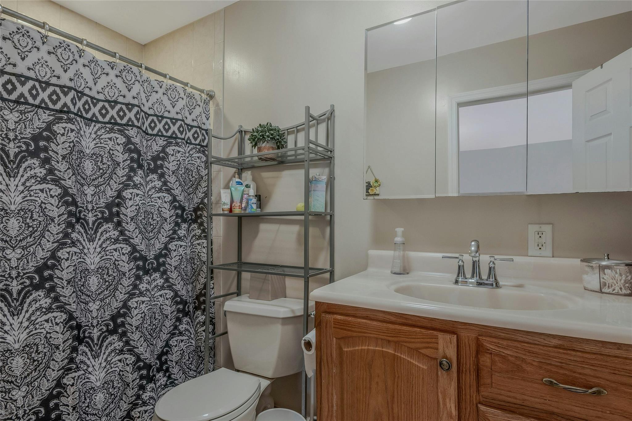 31 Clymer Street, Port Jefferson Station, New York image 30