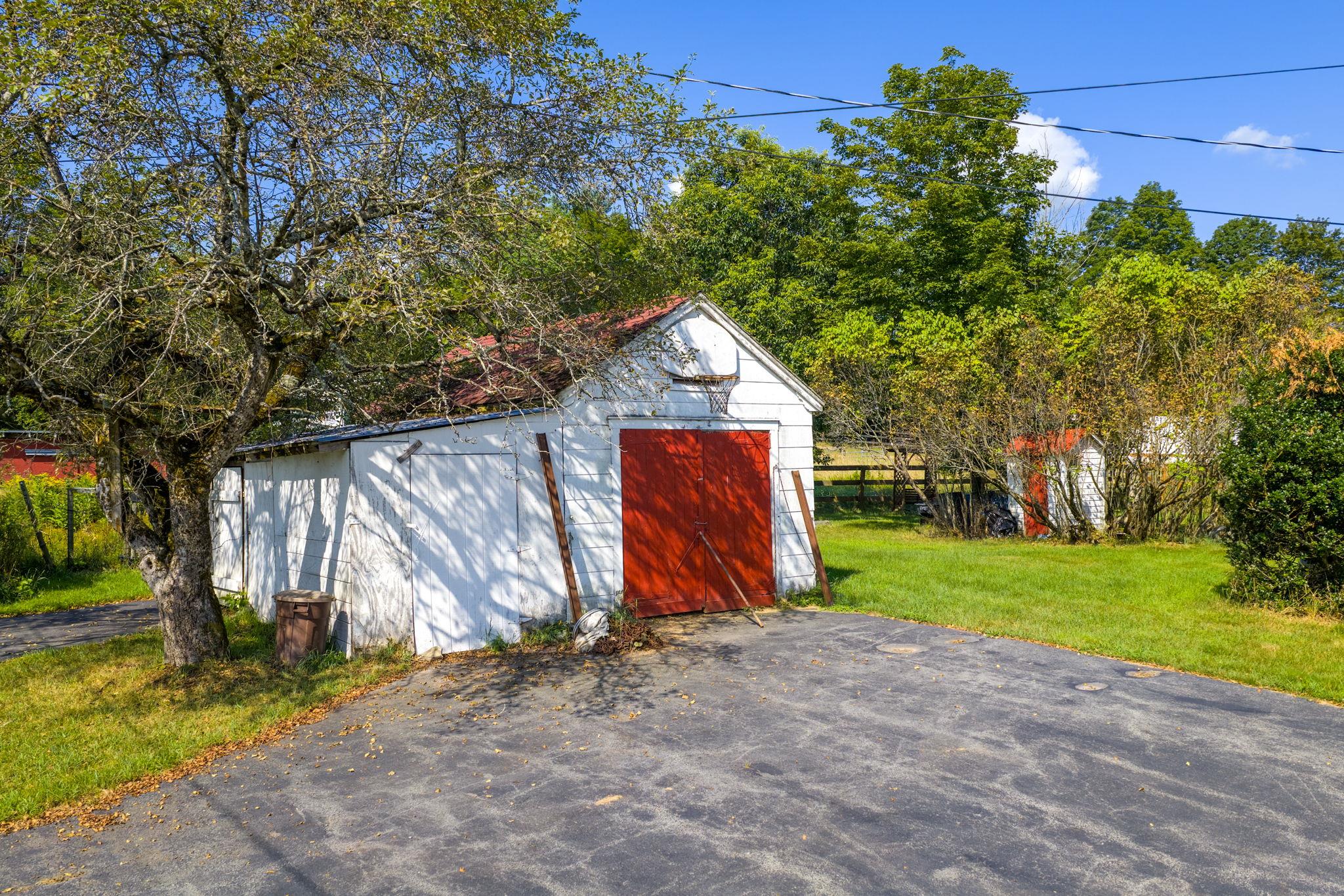 4 Cole Drive