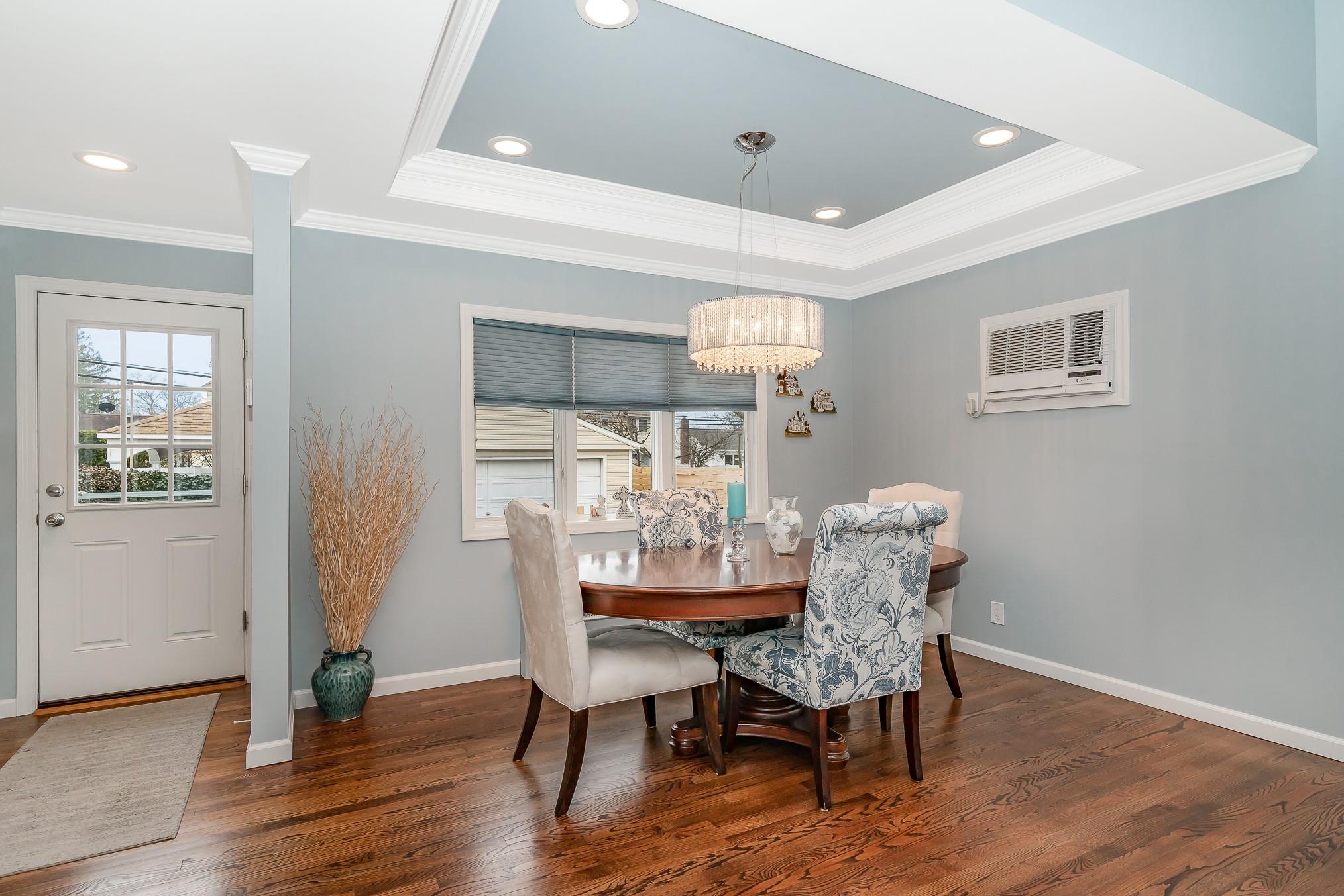 3994 Worthmor Drive, Seaford, New York image 10