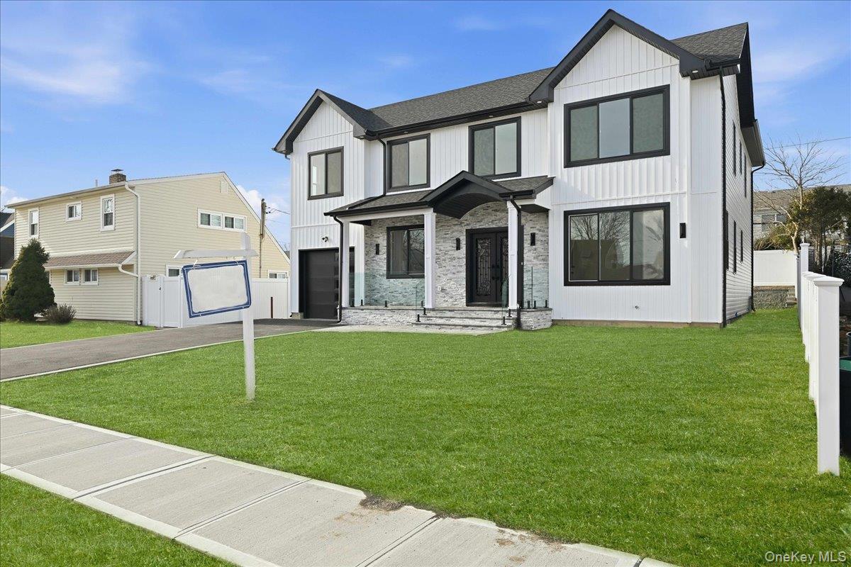 319 Blacksmith Road W