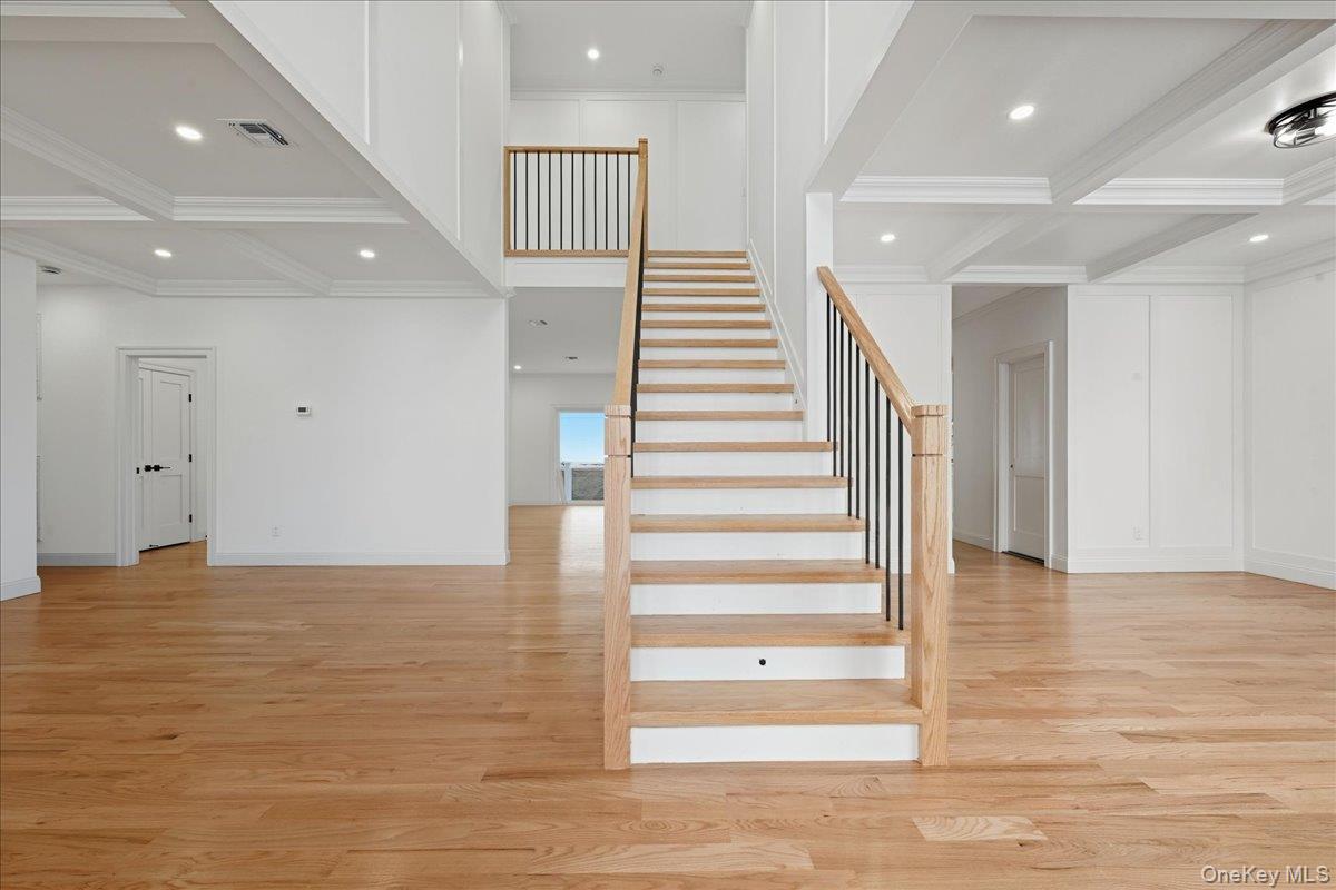 319 Blacksmith Road W