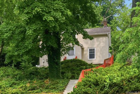 Homes For Sale - 42 Revolutionary Road<br/> Ossining, NY 10562