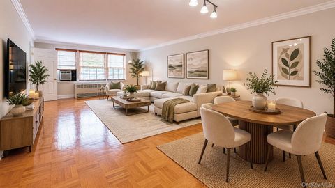 Condo For Rent - 69-45 108th Street #3F<br/> Forest Hills, NY 11375