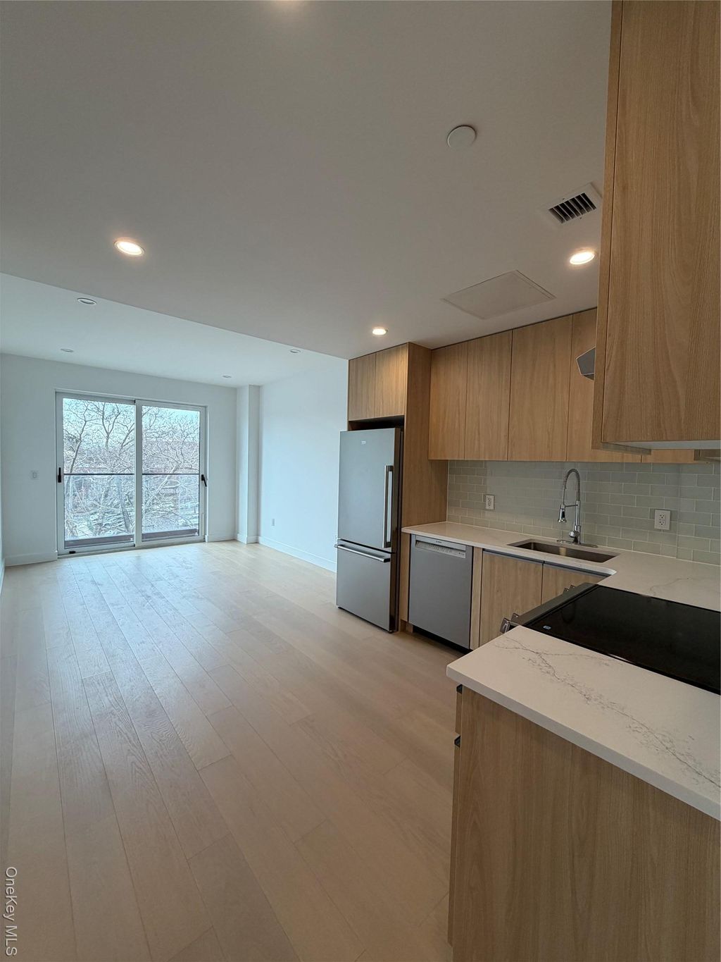 Photo of 150-02 Northern Boulevard #4A, Flushing, NY 11354 (MLS # 942996)