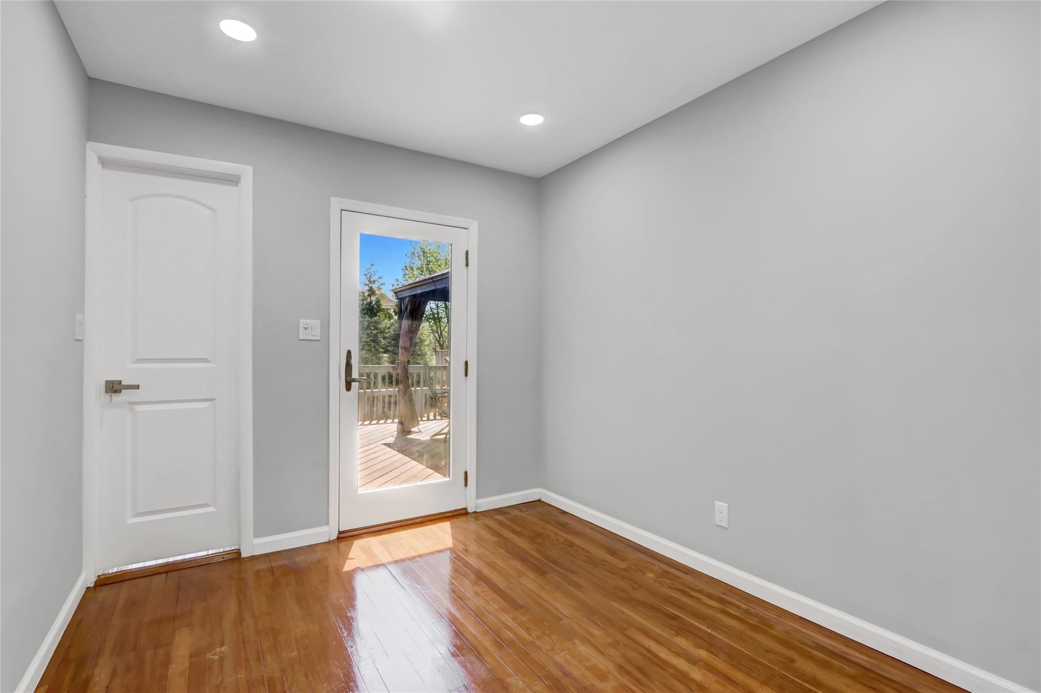 62 Lambert Ave Avenue, Farmingdale, New York image 7