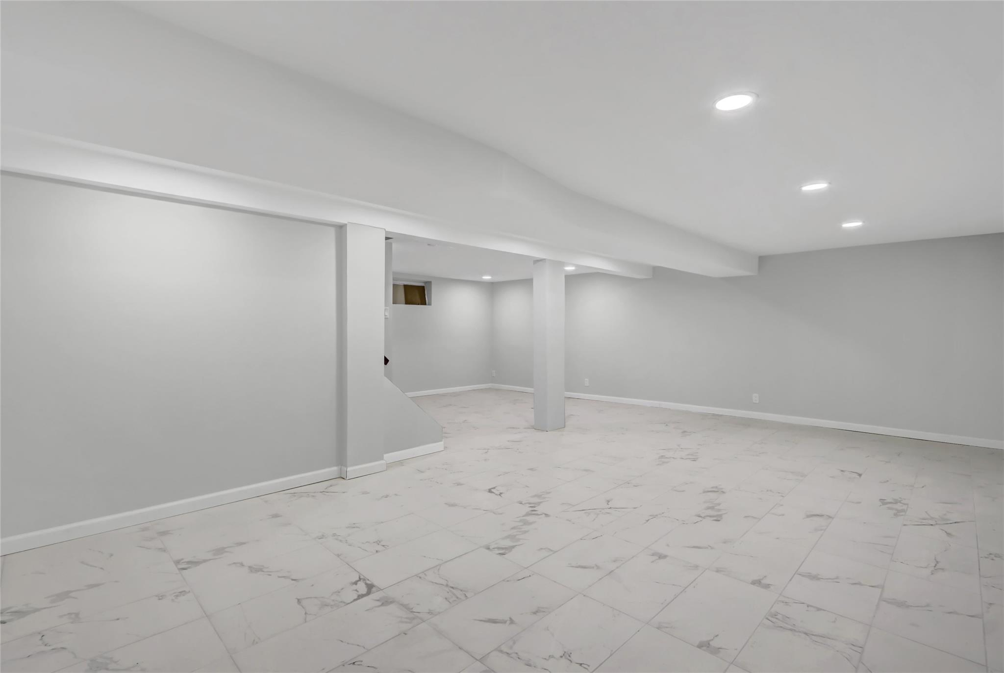 62 Lambert Ave Avenue, Farmingdale, New York image 6