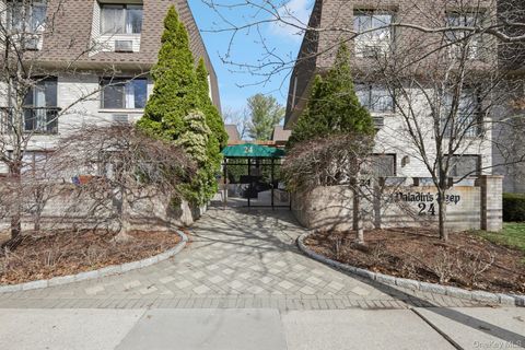 Condo For Sale - 24 Carhart Avenue #210<br/> White Plains, NY 10605