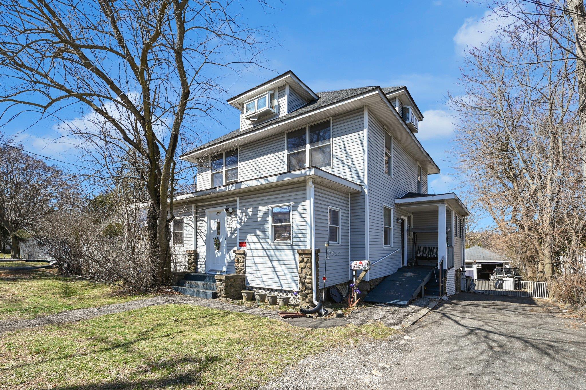 101 W Washington Avenue, Pearl River, New York image 1