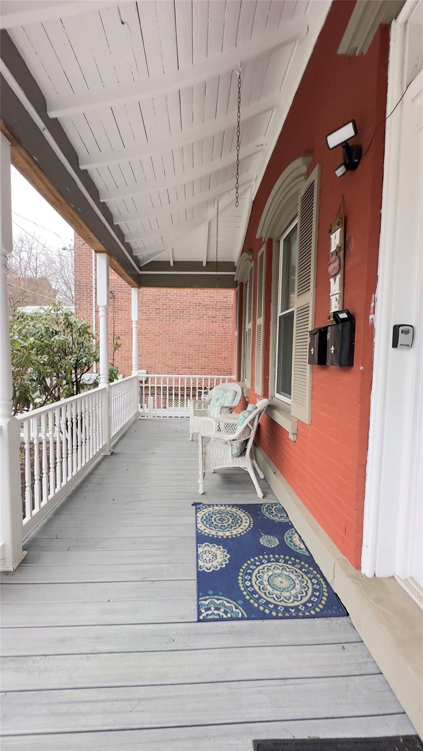 Poughkeepsie, New York 12601, United States, 3 Bedrooms Bedrooms, ,1 BathroomBathrooms,Residential,Active,93311