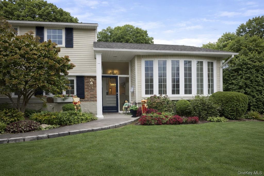 Photo of 270 Nancy Drive, East Meadow, NY 11554 (MLS # 963526)