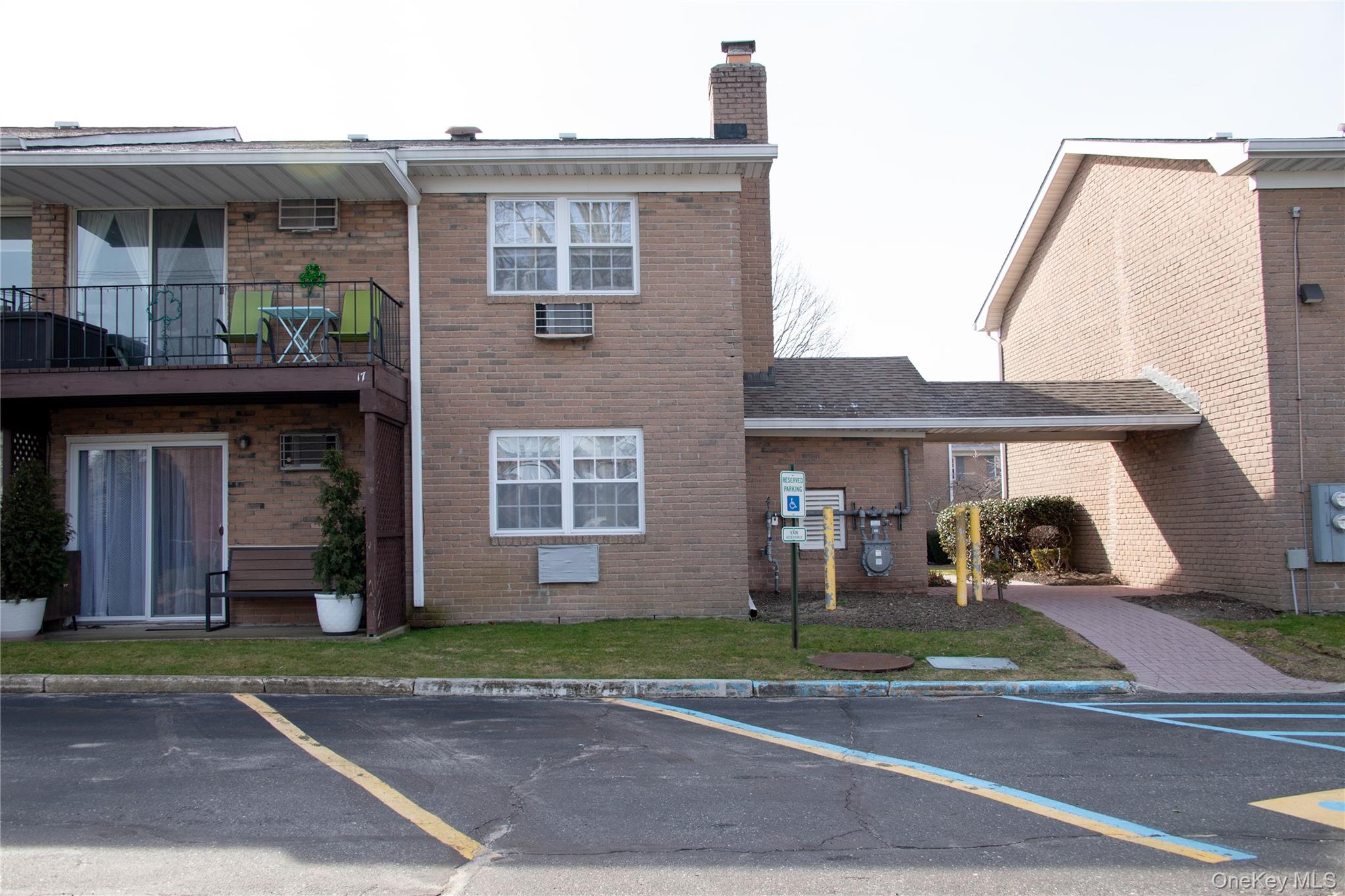 18 Springwood Drive A