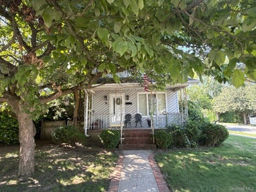 76 Driving Park Avenue Lynbrook NY 11563