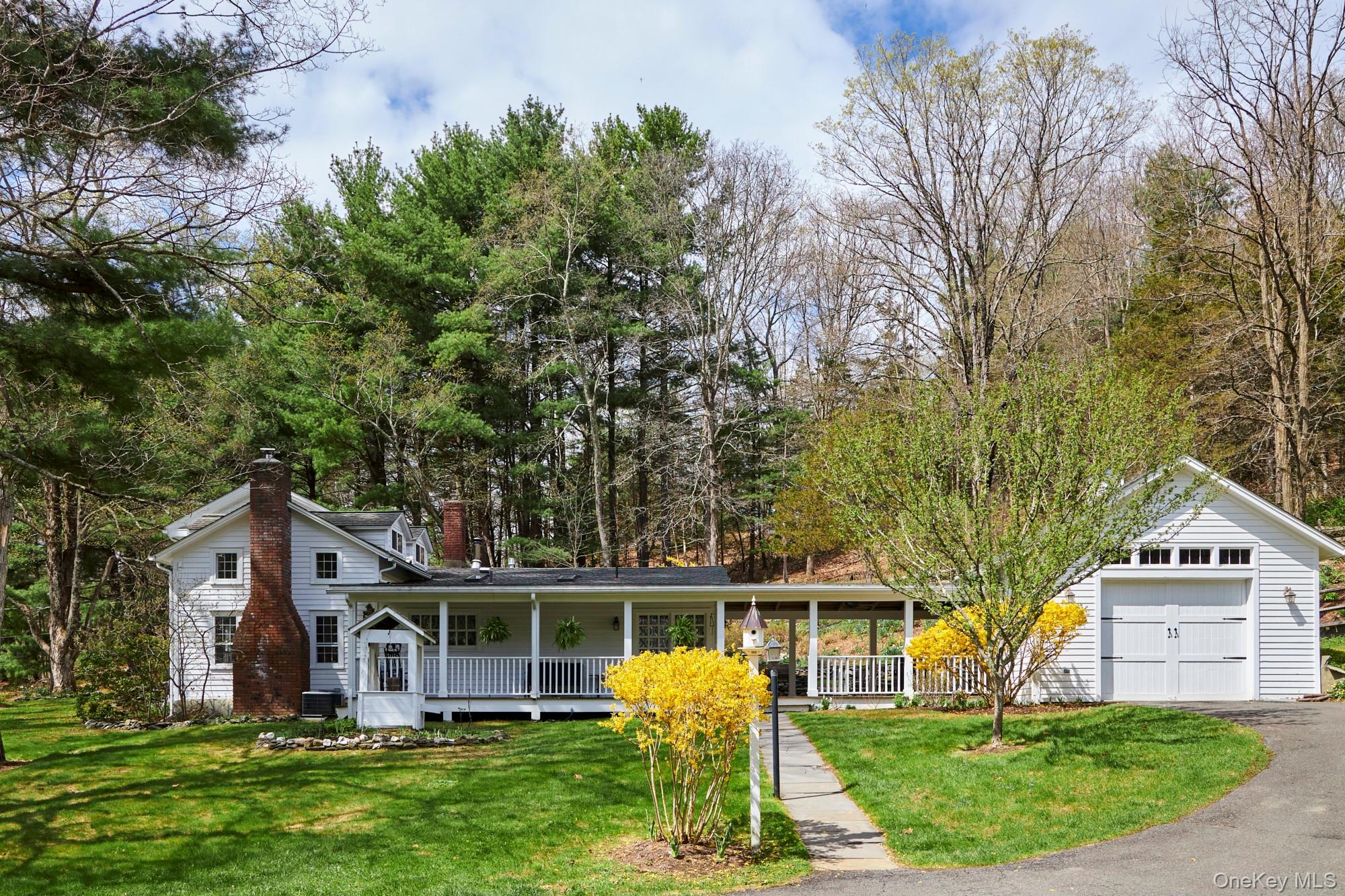 457 Round Lake Road