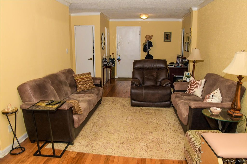 Photo of 4601 39th Avenue #608, Sunnyside, NY 11104 (MLS # 988186)