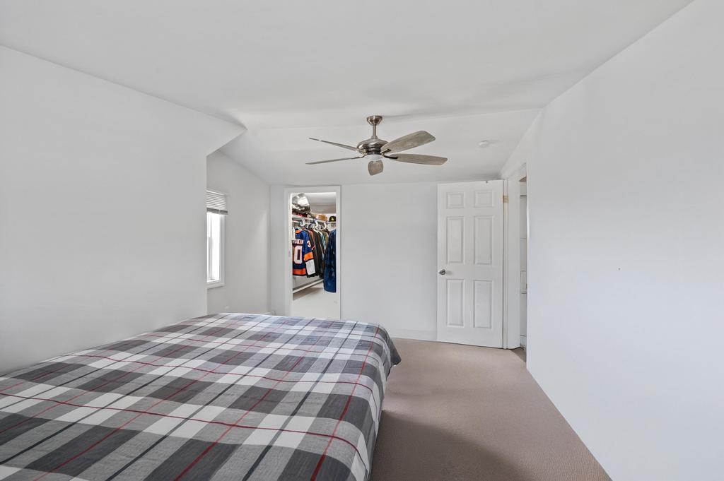 41 Babylon Street, Mastic, New York image 25