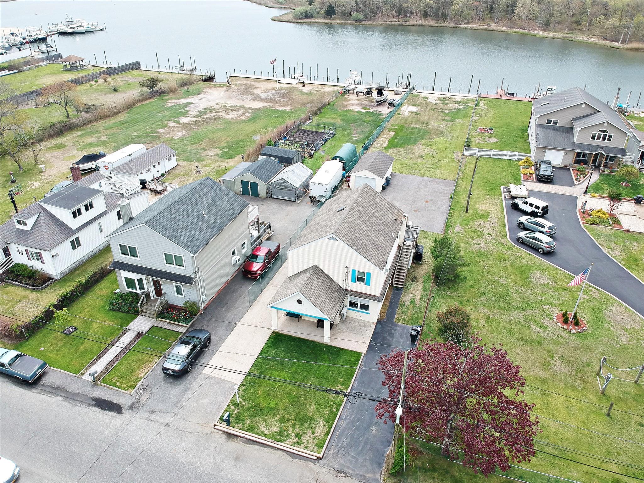 32 Shore Drive, Mastic Beach, New York image 2