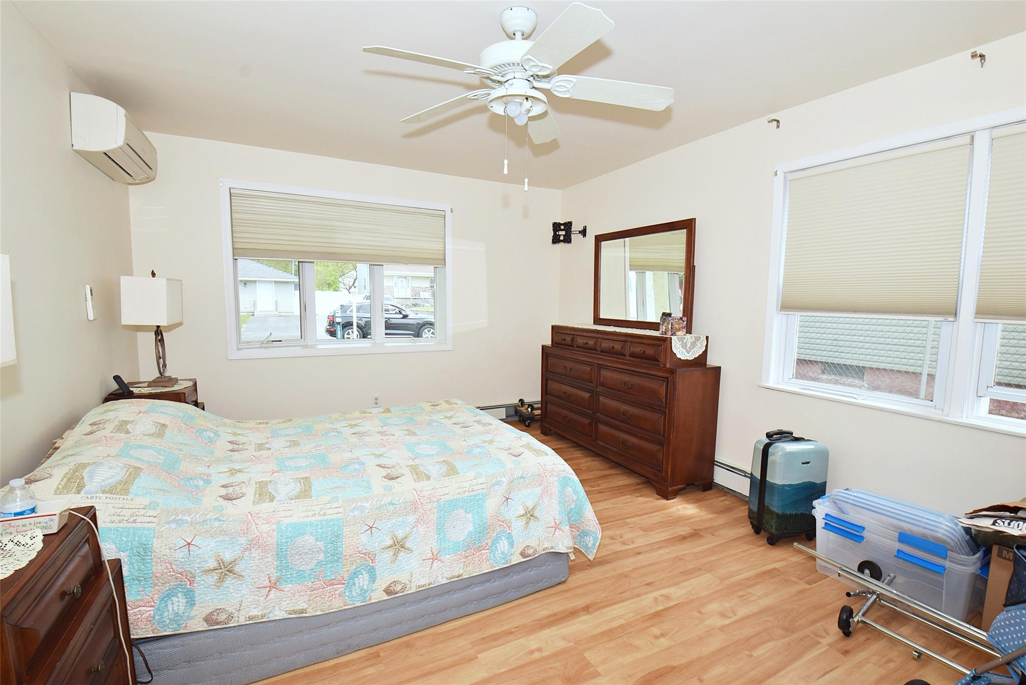 32 Shore Drive, Mastic Beach, New York image 8
