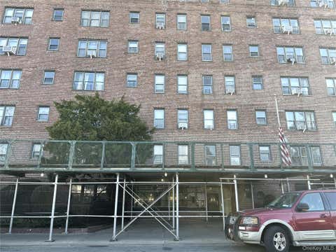 Homes For Sale - 143-50 Hoover Ave Ave #204<br/> Briarwood, NY 11435