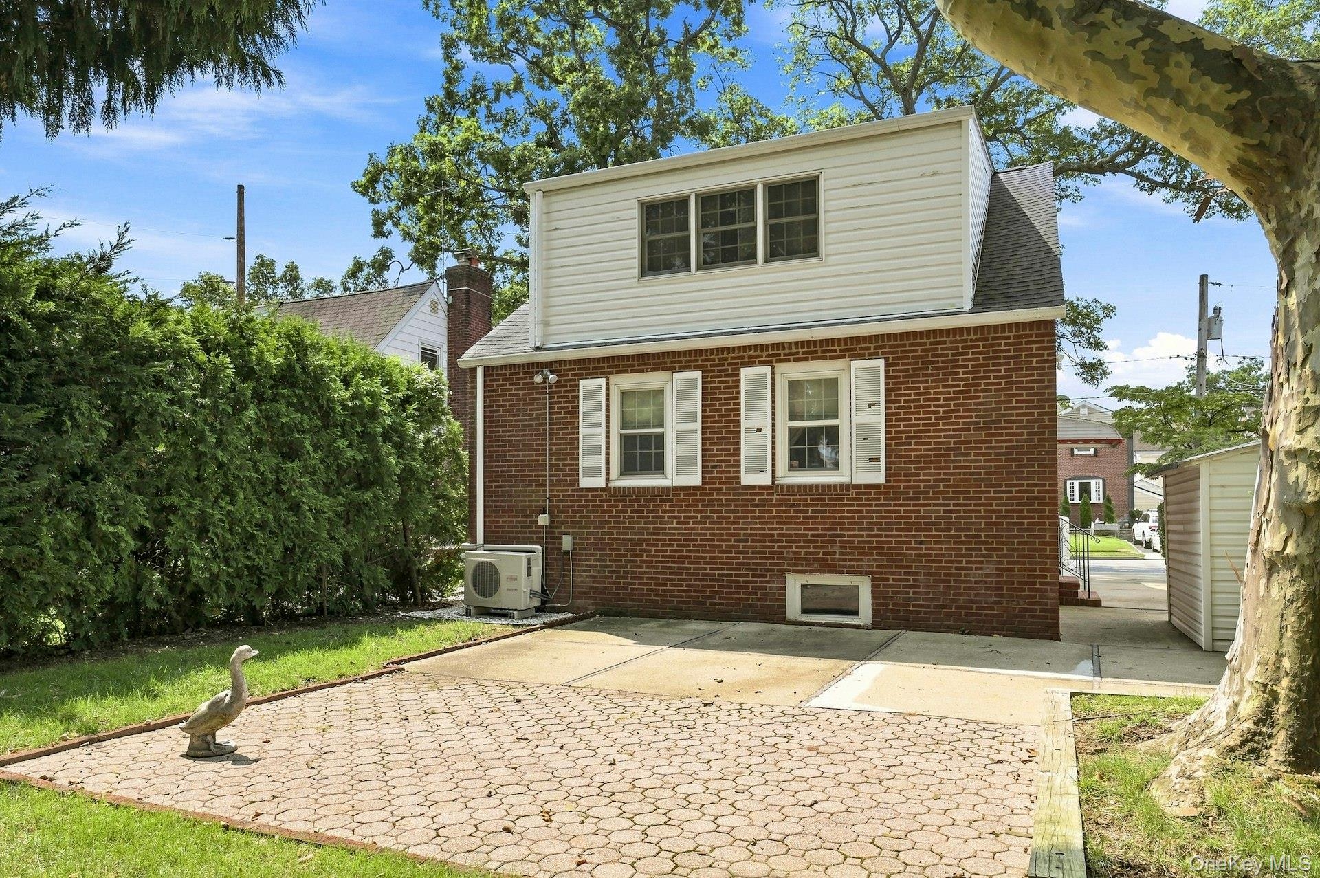 201 E Chester Street