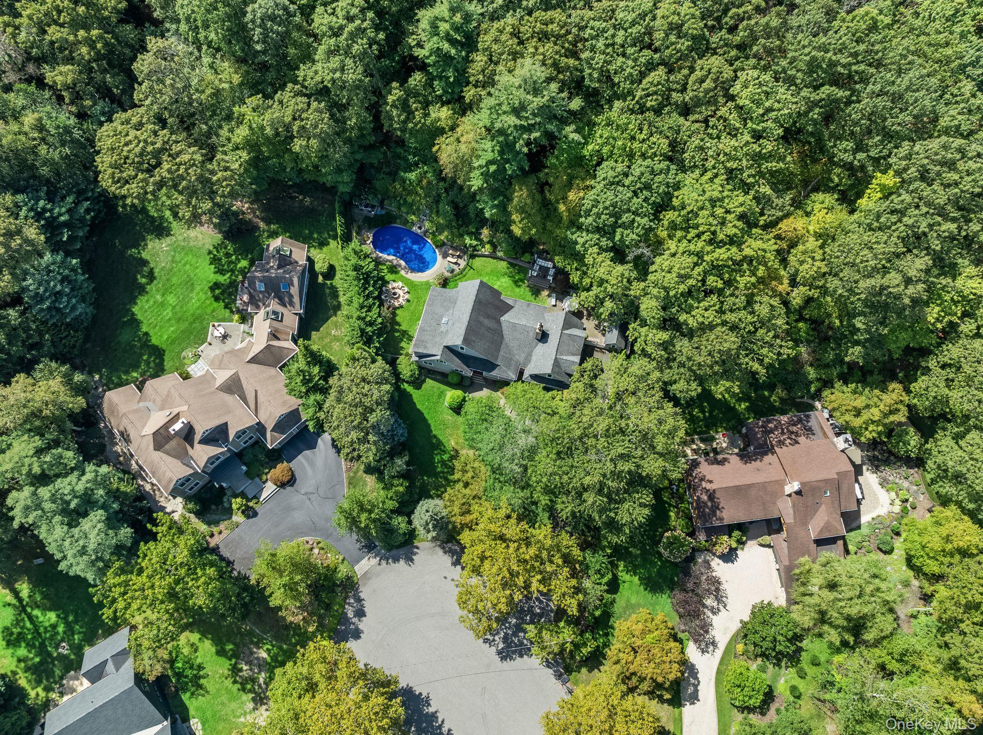 10 Hollise Court