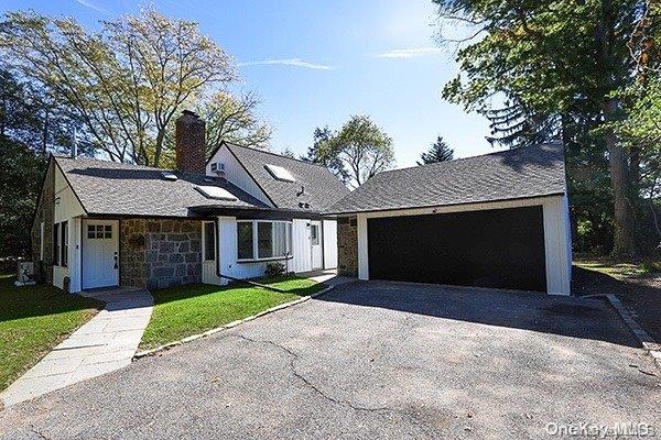 351 I U Willets Road, Roslyn Heights, New York image 2