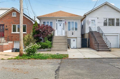 Homes For Sale - 2919 Wellman Avenue<br/> Bronx, NY 10461