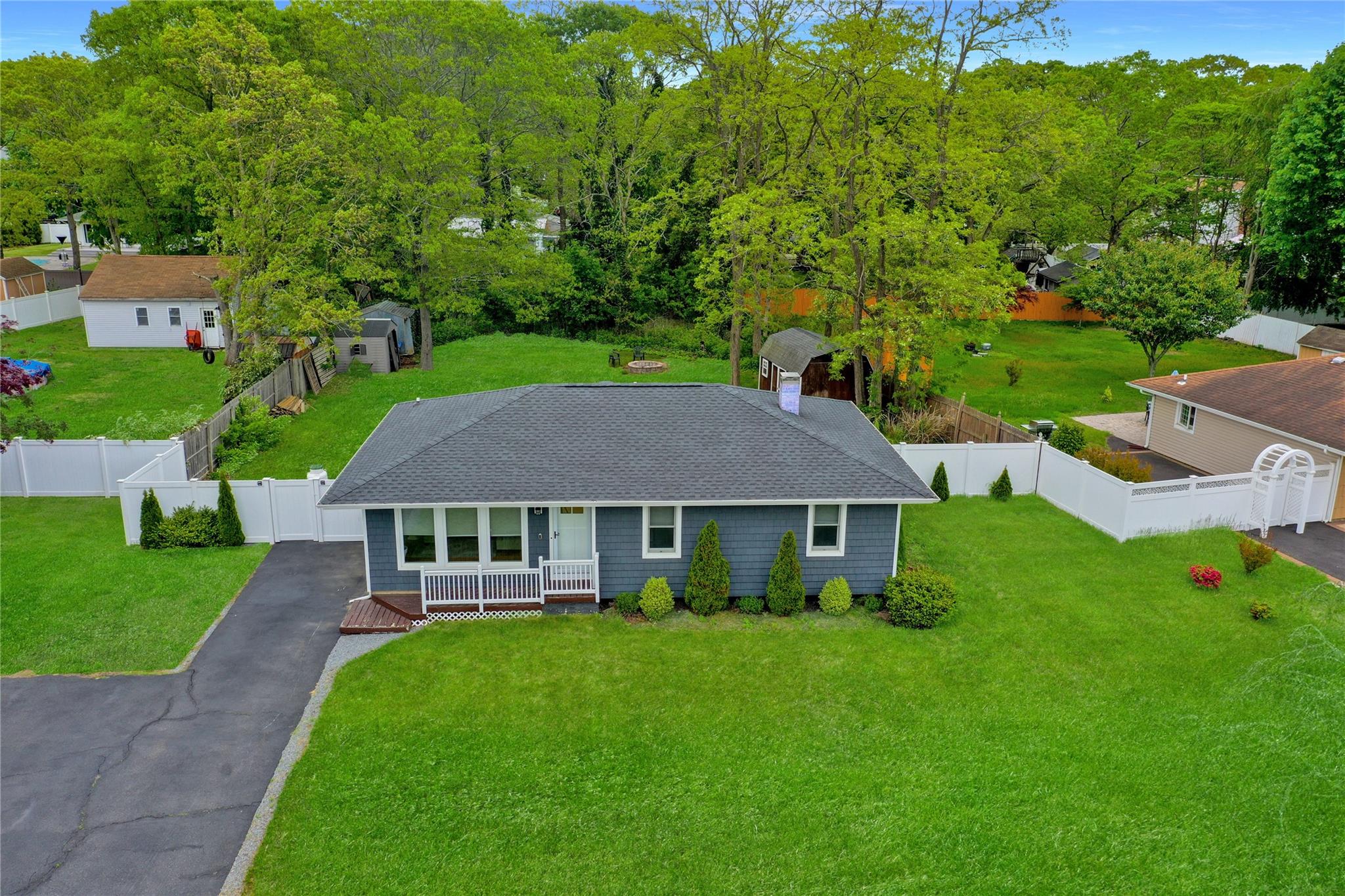 42 Sands Lane, Brookhaven, New York image 33