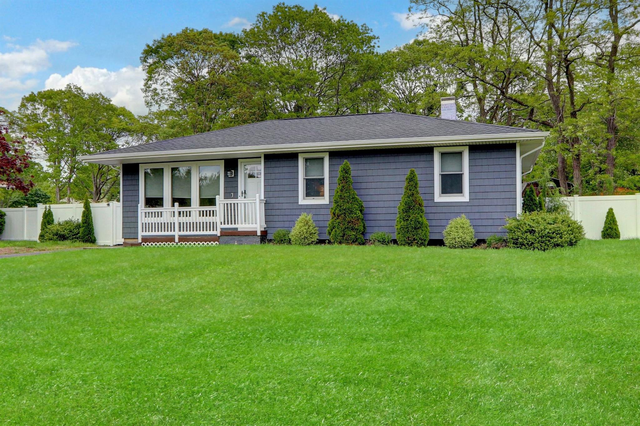 42 Sands Lane, Brookhaven, New York image 34