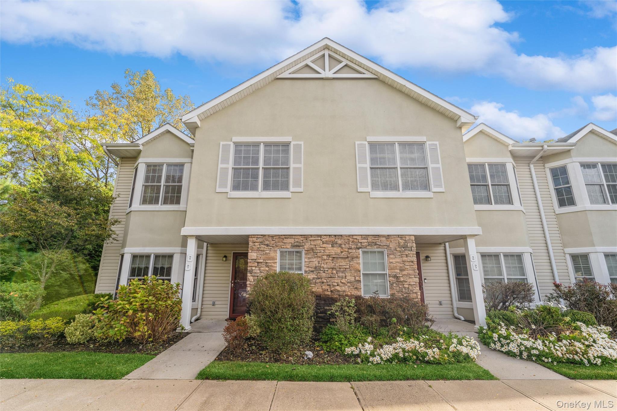 98 Pond View Drive 240