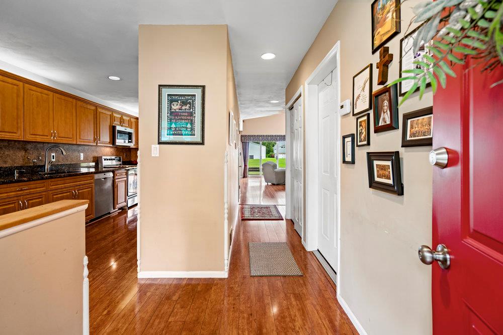 36 Indian Trace, Kings Park, New York image 6