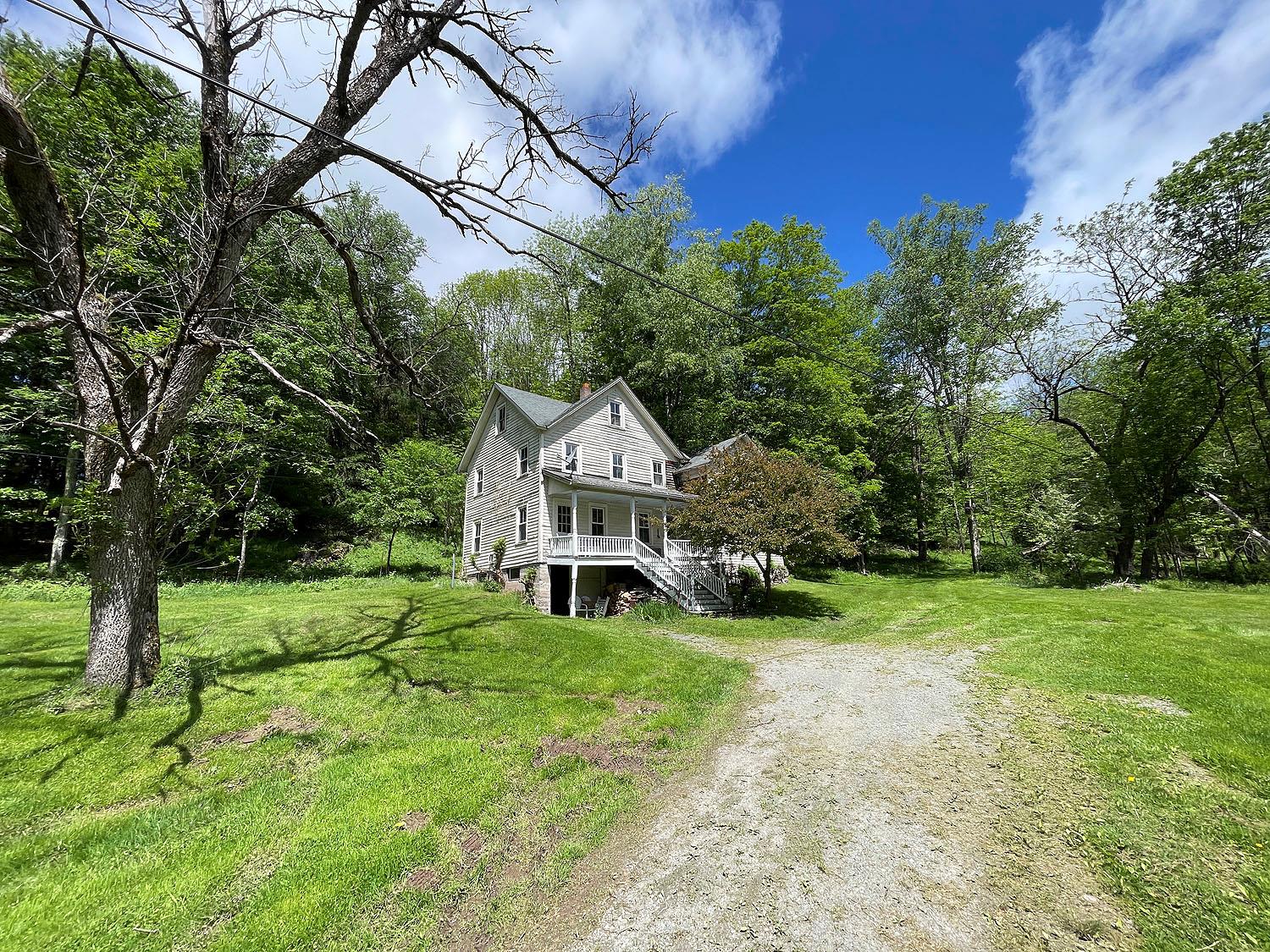 12 Henderson Road, Hankins, New York image 3