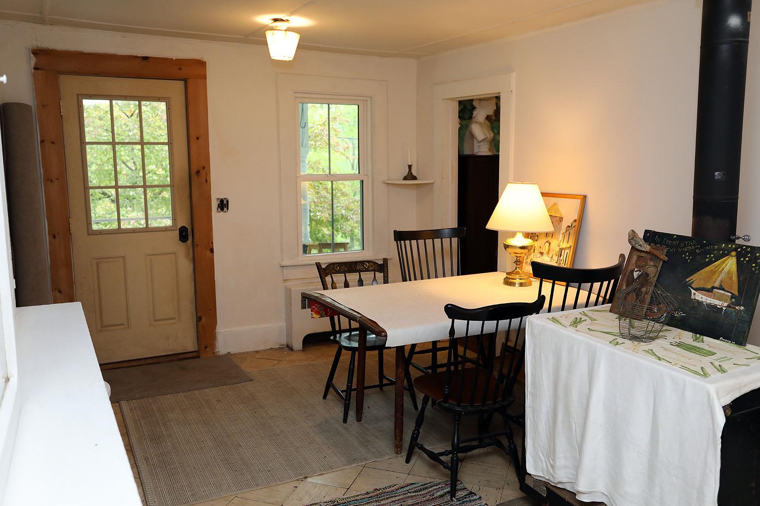 12 Henderson Road, Hankins, New York image 7