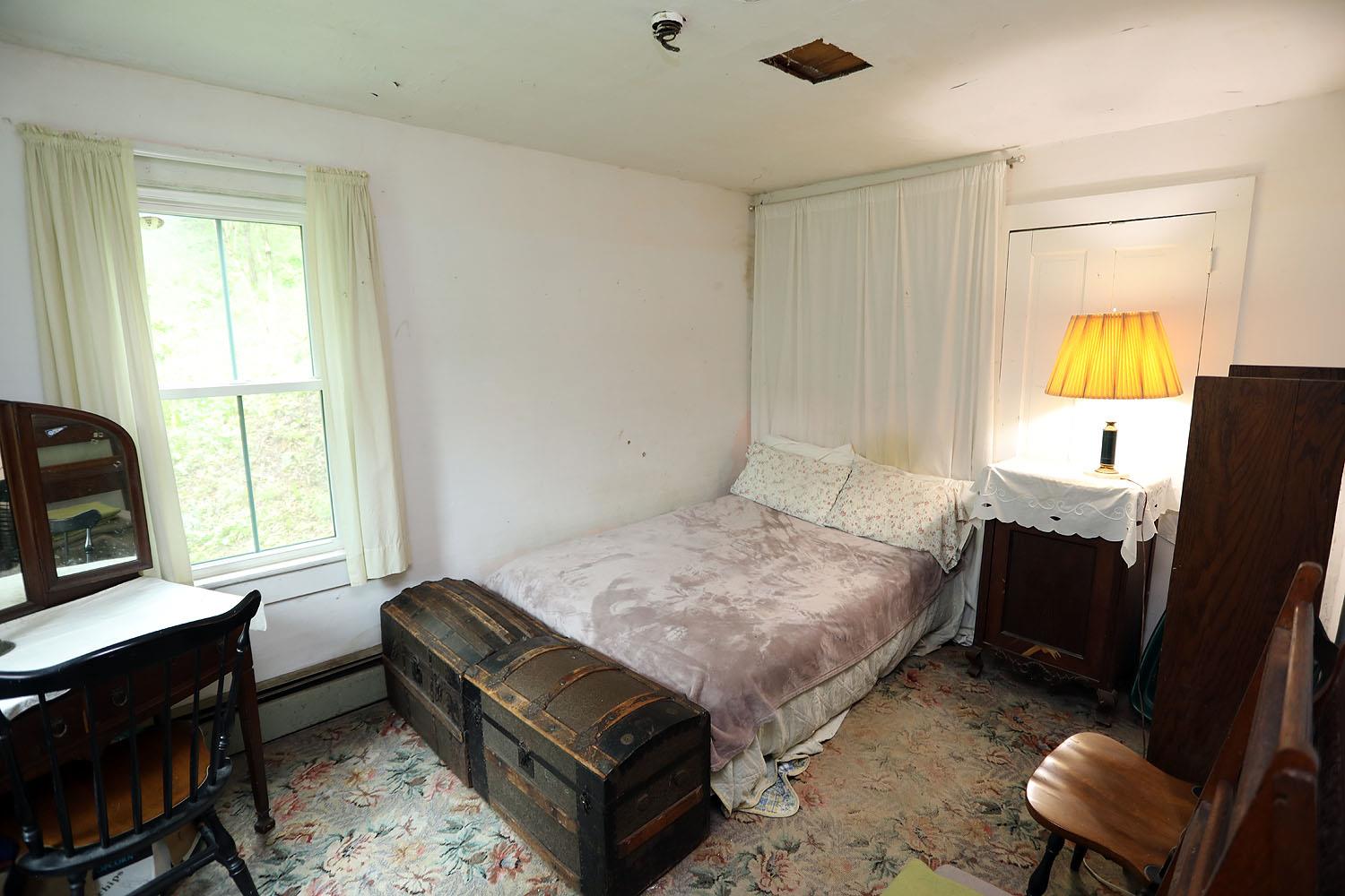 12 Henderson Road, Hankins, New York image 15